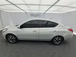 2017  Nissan Versa - Image 9