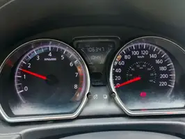 2015  Nissan Versa - Image 12