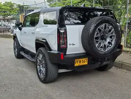 2025  Gmc Unknown - Image 33