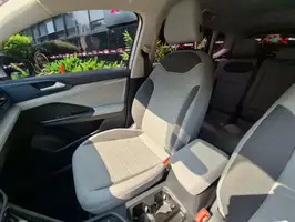 2024  Volkswagen Taos - Image 25