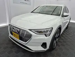 2022  Audi E - Image 10