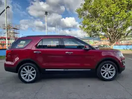 2017  Ford Explorer - Image 19