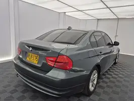 2011  Bmw Serie - Image 17