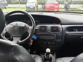 2005  Renault Megane - Image 6