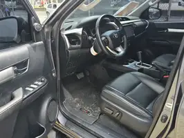 2022  Toyota Hilux - Image 13