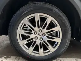 2025  Ford Explorer - Image 11