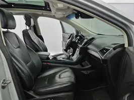2017  Ford Edge - Image 41