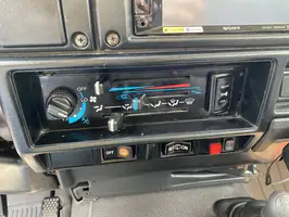 1999  Toyota Land - Image 21