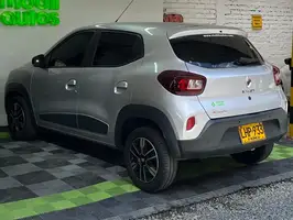 2025  Renault Kwid - Image 13