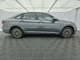 2019  Volkswagen Jetta - Image 17