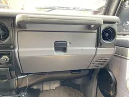 1999  Toyota Land - Image 24