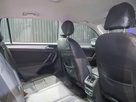 2018  Volkswagen Tiguan - Image 16