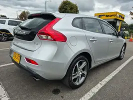 2019  Volvo Unknown - Image 35