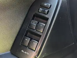 2015  Toyota Prado - Image 17