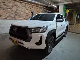 2021  Toyota Hilux - Image 8