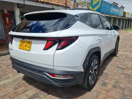 2022  Hyundai Tucson - Image 9