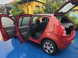 2015  Renault Sandero - Image 17