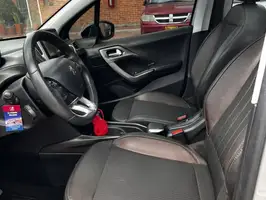 2021  Peugeot Unknown - Image 15