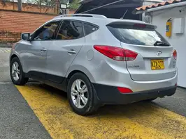 2011  Hyundai Tucson - Image 9