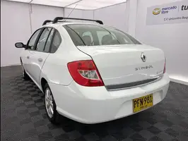 2010  Renault Symbol - Image 14