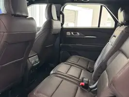 2025  Ford Explorer - Image 32