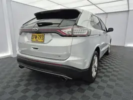 2017  Ford Edge - Image 35