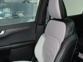 2024  Ford Escape - Image 17