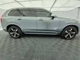 2019  Volvo Unknown - Image 17