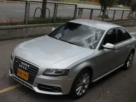 2010  Audi A4 - Image 12