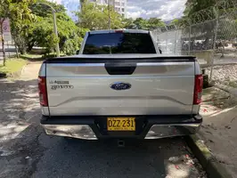 2017  Ford F - Image 13