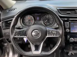 2019  Nissan X - Image 18