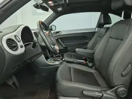 2018  Volkswagen Beetle - Image 22