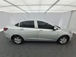 2022  Chevrolet Onix - Image 35