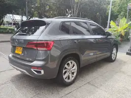 2022  Volkswagen Taos - Image 24