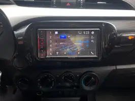 2018  Toyota Hilux - Image 19