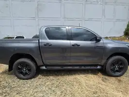 2022  Toyota Hilux - Image 9