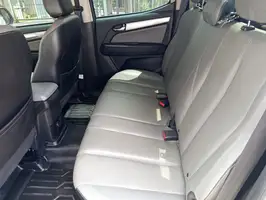 2023  Chevrolet Colorado - Image 15