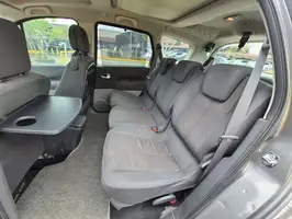 2010  Renault Grand - Image 19