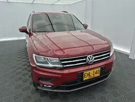 2018  Volkswagen Tiguan - Image 6