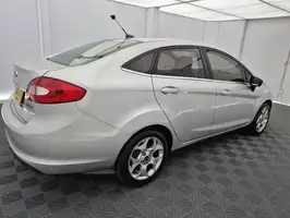 2011  Ford Fiesta - Image 17