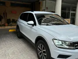 2018  Volkswagen Tiguan - Image 8