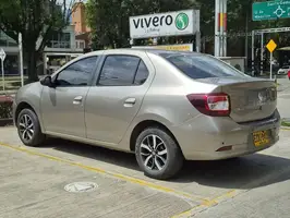 2019  Renault Logan - Image 11