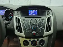 2013  Ford Focus - Image 45