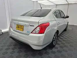 2017  Nissan Versa - Image 35