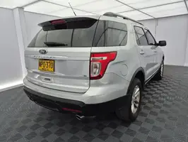 2013  Ford Explorer - Image 15