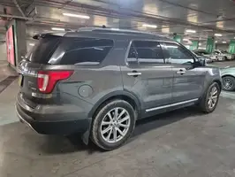 2017  Ford Explorer - Image 17