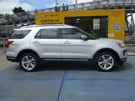 2019  Ford Explorer - Image 10