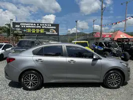 2022  Kia Rio - Image 10