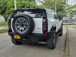 2025  Gmc Unknown - Image 34