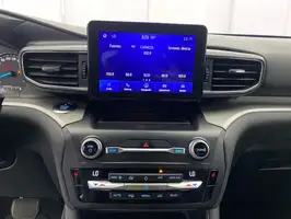 2020  Ford Explorer - Image 24